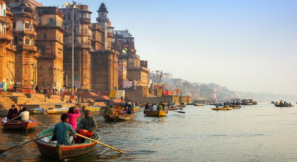 Tri�ngulo de oro con Varanasi