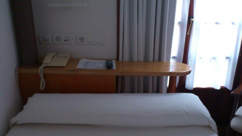 Hotel La Plaza I