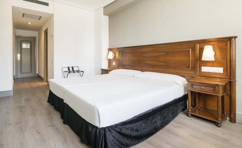 Hotel Ilunion Las Lomas M�rida