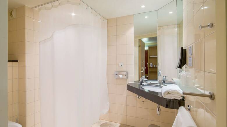 Hotel Express By Holiday Inn Saint-nazaire