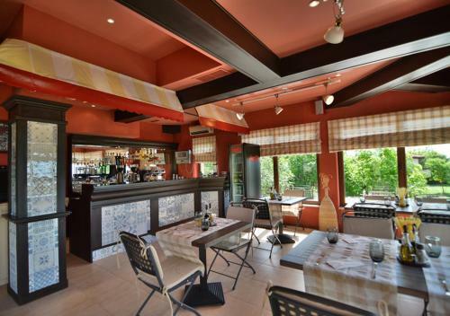 Hotel Club Residence At Blacksearama Golf