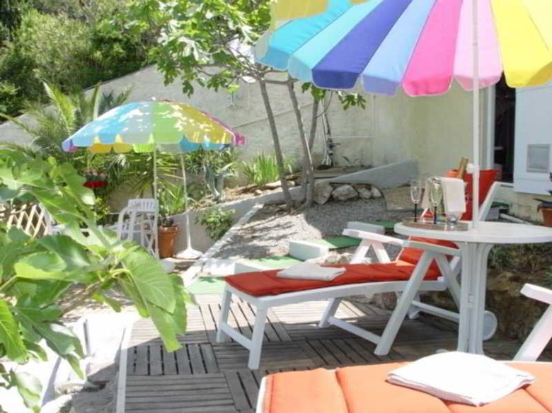 Bed & Breakfast Villa Tricoli