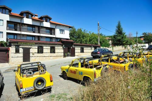 Hostal Family Hotel The Hunter's Lodge