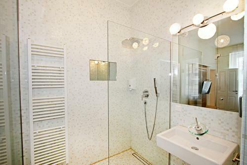 Aurellia Serviced Apartments