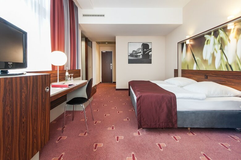 Hotel Premier Inn K�ln City Mediapark