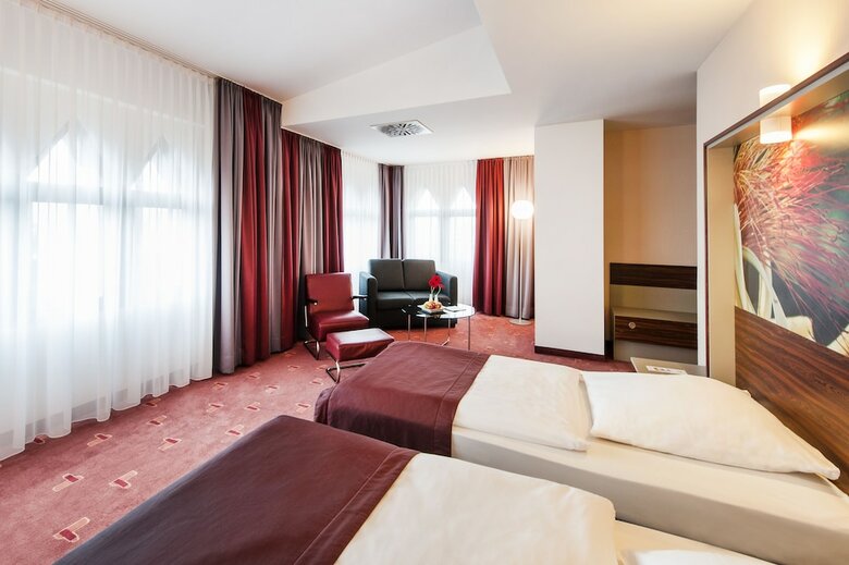 Hotel Premier Inn K�ln City Mediapark
