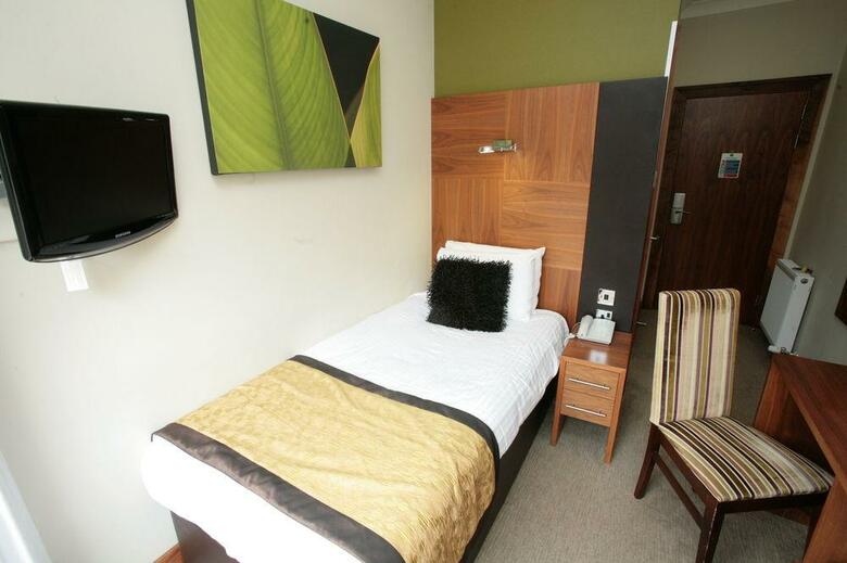 Acorn Hotel