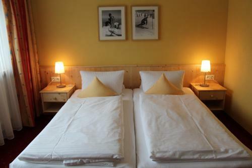 Hostal Haus Alpengl�hn