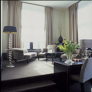 Hotel College
