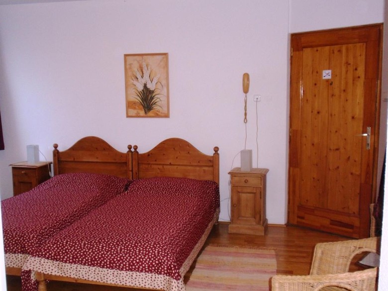 Residencia Boulevard City Pension And Apartments