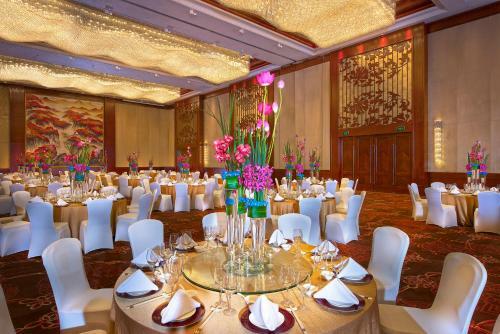 Suzhou Jinji Lake Grand Hotel