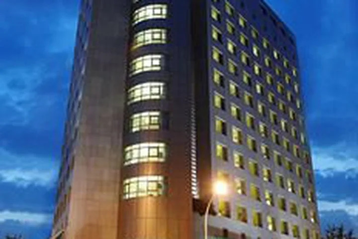 Hotel Four Points By Sheraton (clase)