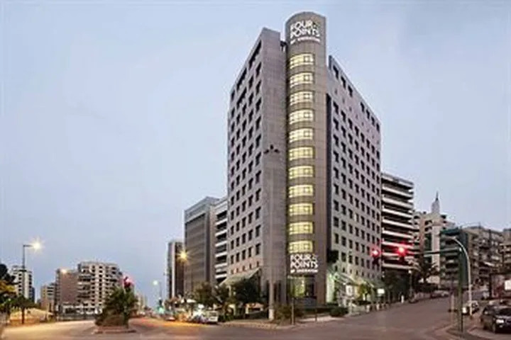Hotel Four Points By Sheraton (clase)