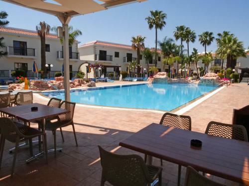 Aparthotel Loutsiana I & II Deluxe Apts