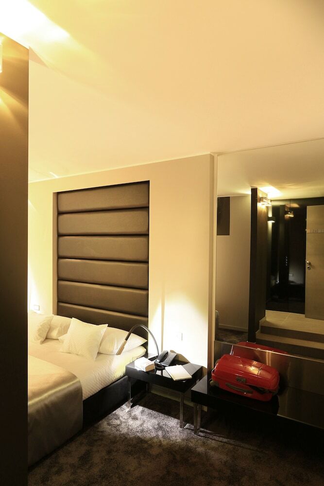 Hostal The View Luxury Rooms