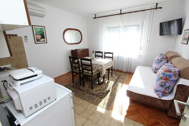 Rooms And Apartments Bella Vista