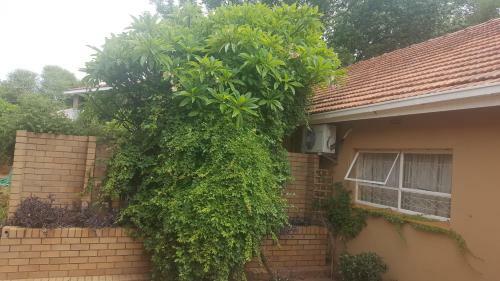 Hostal River-ridge Guest House