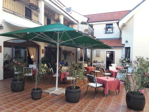 Hostal Hotel Sebastian U Hoffera