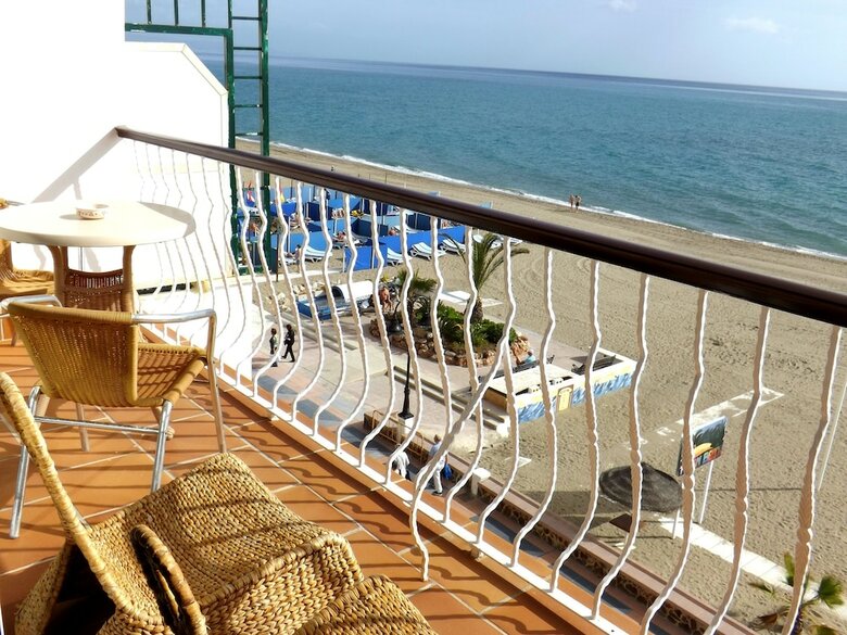 Apartamento Hof Van Holland Carihuela