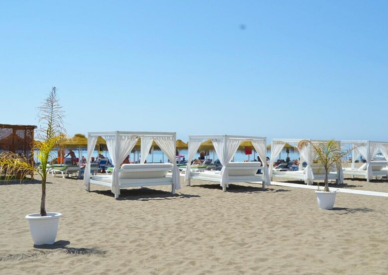 Apartamento Hof Van Holland Carihuela