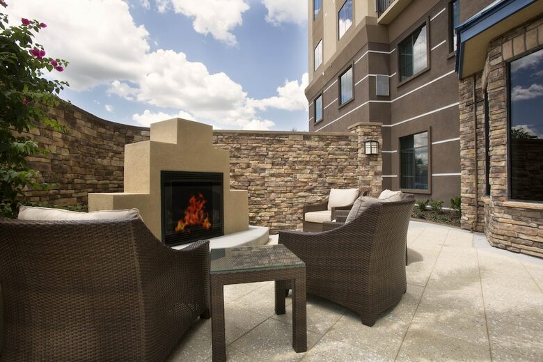 Hotel Staybridge Suites Orlando At Seaworld