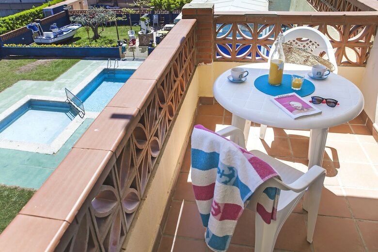 Rvhotels Apartamentos El Quijote