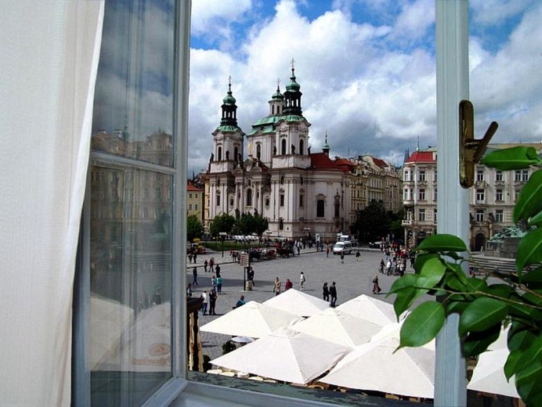 Old Town Square Hotel