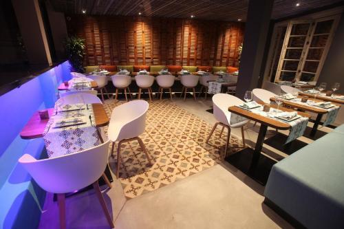 Alcazaba Premium Hostel