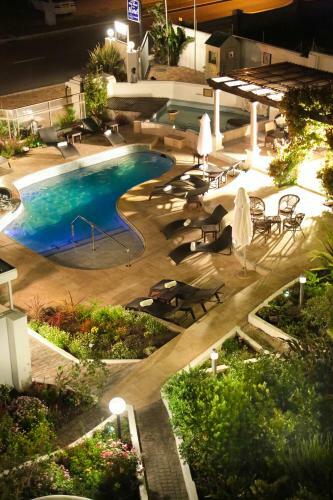 Misty Waves Boutique Hotel