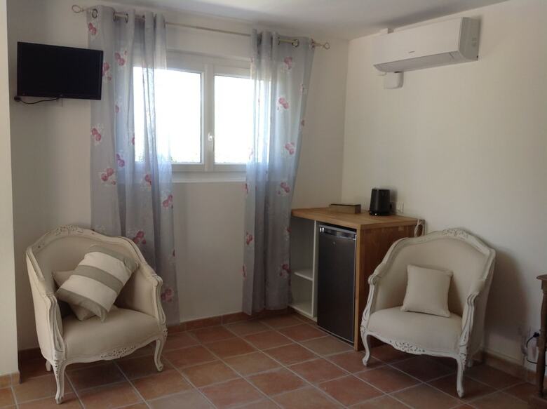 Hostal Le Patio Fleuri