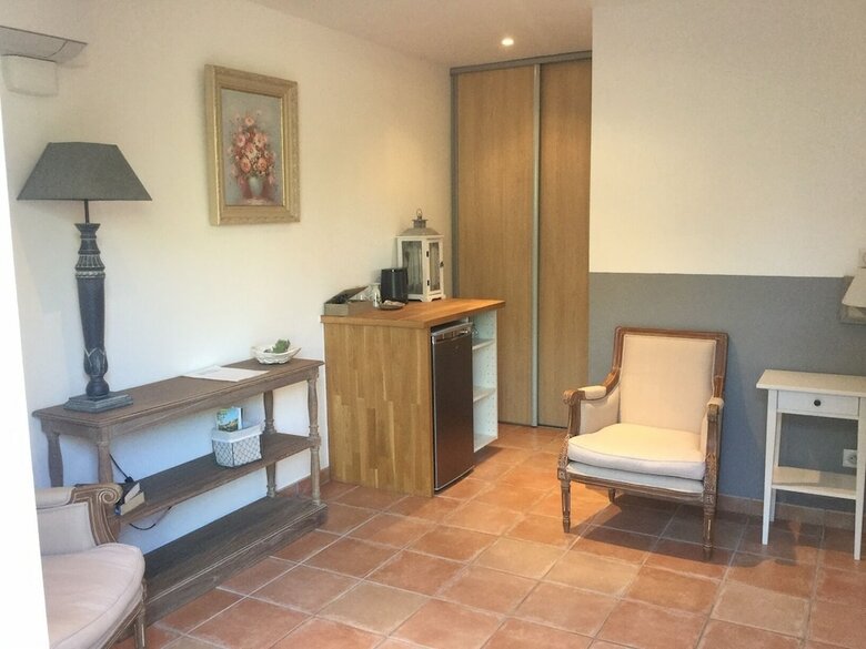 Hostal Le Patio Fleuri