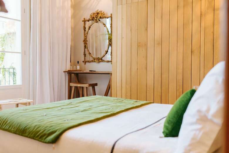 Hostal La Course