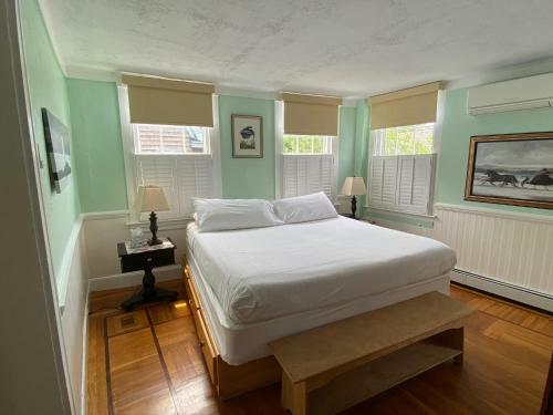 Posada Howland House Inn