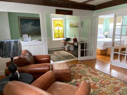 Posada Howland House Inn