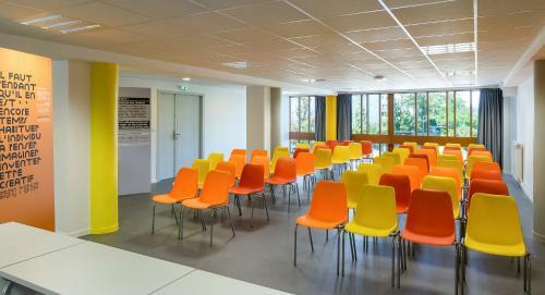 Albergue Centre International De S�jour Andr� Wogenscky