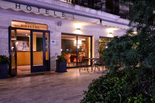 Hotel Bristol