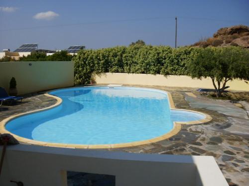 Rousolakos Apartments