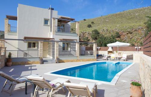 Villa Stone & Green