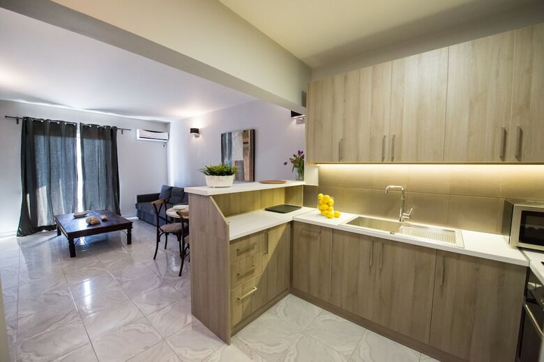 Regalo Apartments