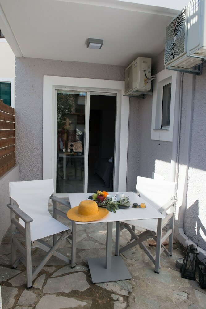 Regalo Apartments