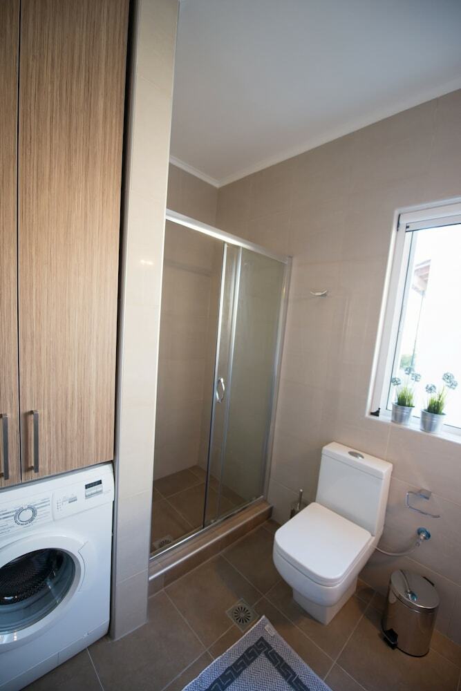 Regalo Apartments
