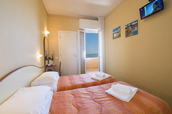 Hotel Crosal