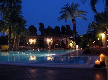 Redebora Hotel