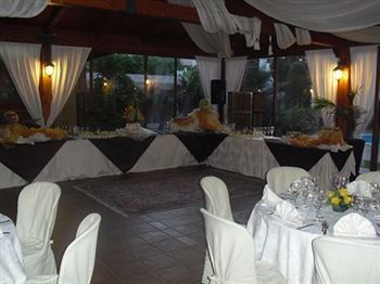 Redebora Hotel