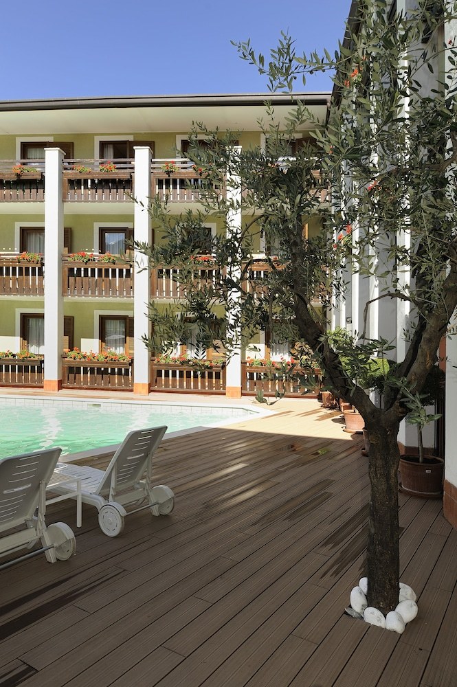 Club Hotel La Vela
