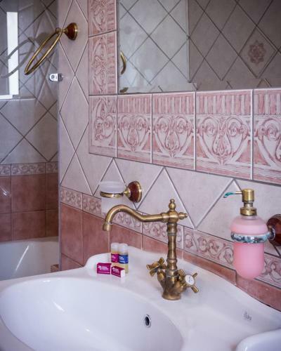 Hostal Acronafplia Pension A