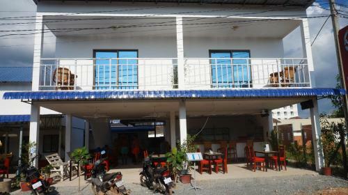 Posada Moms Kitchen In The Village
