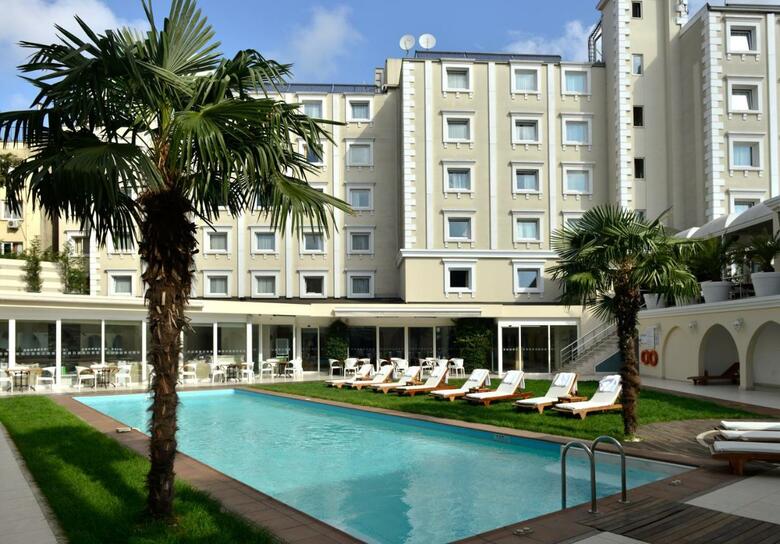 Hotel Holiday Inn Istanbul City
