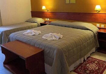Hotel El Le�ador