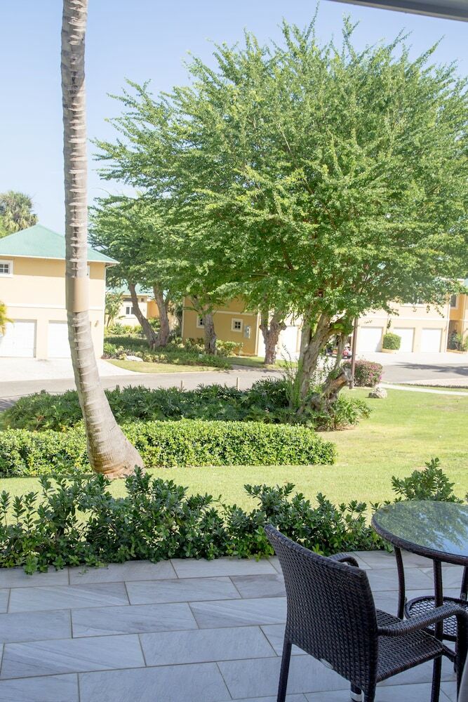 Hotel Villa Montana Beach Resort